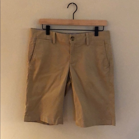 Banana Republic Tan Shorts - Size 8L - Picture 1 of 4